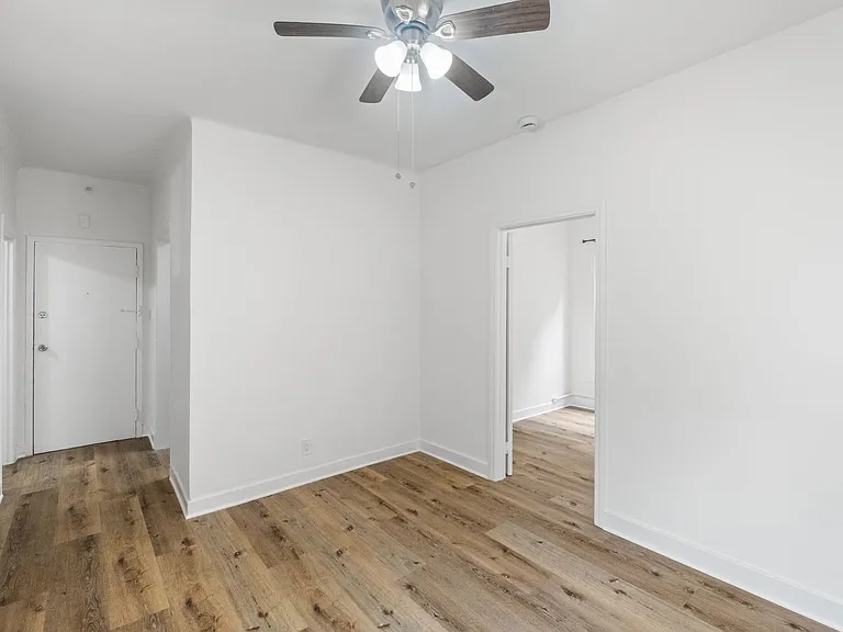 1623 N Mariposa — Photo 64