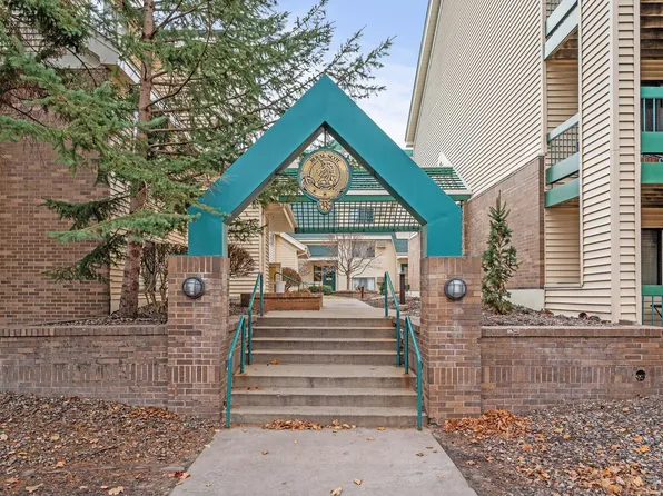 7618 York Ave S APT 1115, Edina, MN 55435