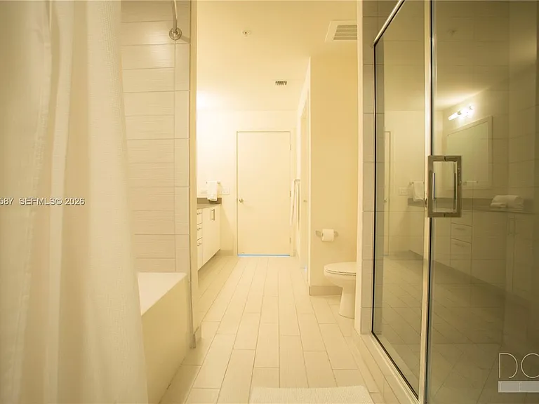 999 SW 1st Ave #2915 — Photo 5