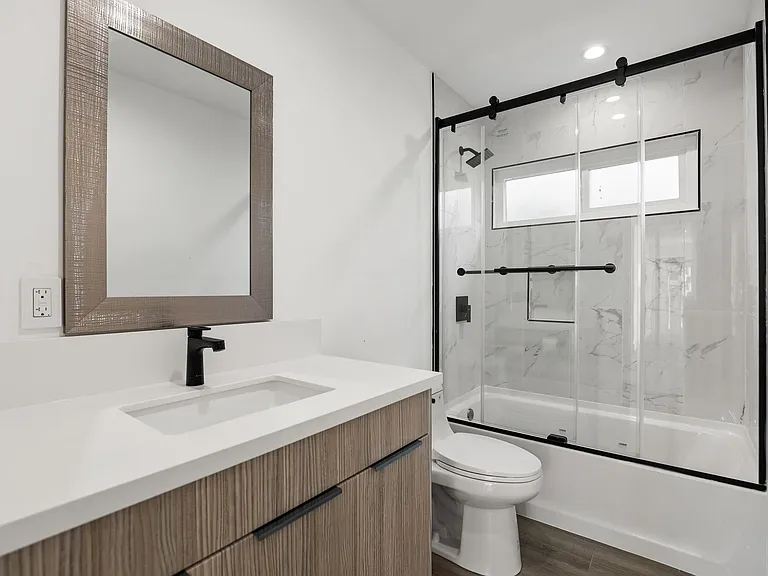 8777 Cadillac Avenue Apartments — Photo 10