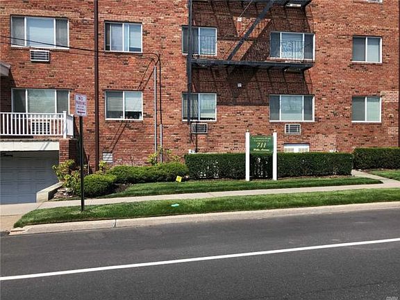 4th image of 711 Willis Ave