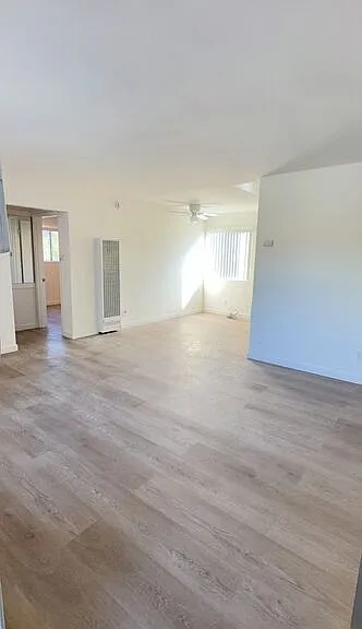 1034 S Ardmore Ave #7 — Photo 6