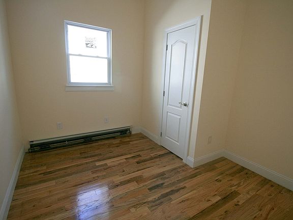 4th image of 643 E 88th Street