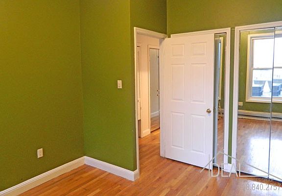 5th image of 679 Franklin Ave APT 2