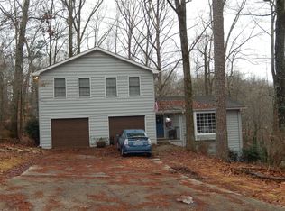 2040 Six Branches Dr, Roswell, GA 30076