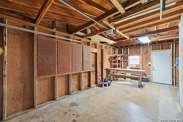 114 Karm St — Photo 35
