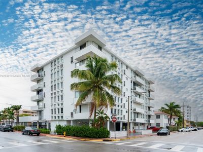 8001 Byron Ave APT 2C, Miami Beach, FL, 33141
