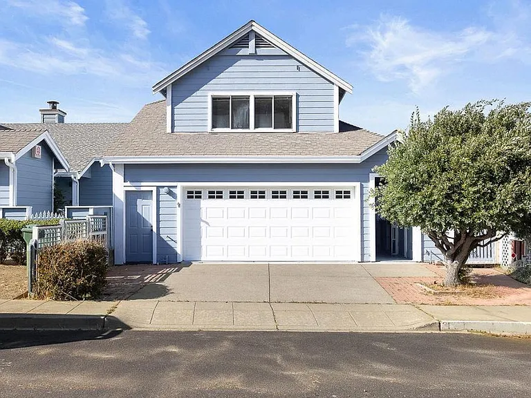 16 Jacqueline Ct — Photo 4