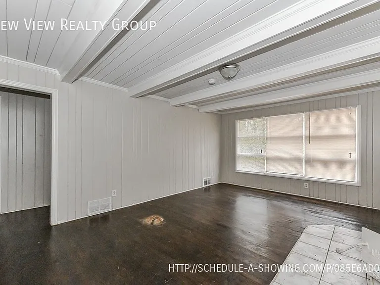 217 Bennett St — Photo 15