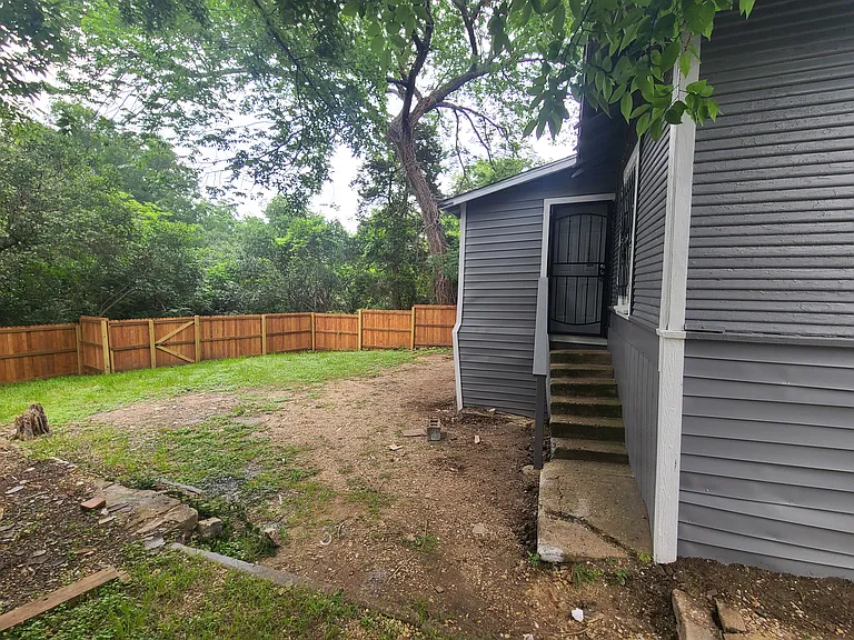 917 W Clarendon Dr — Photo 16