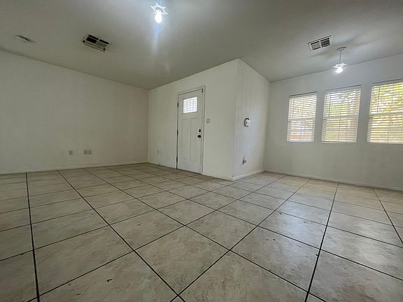4th image of 1410 S 13th St
