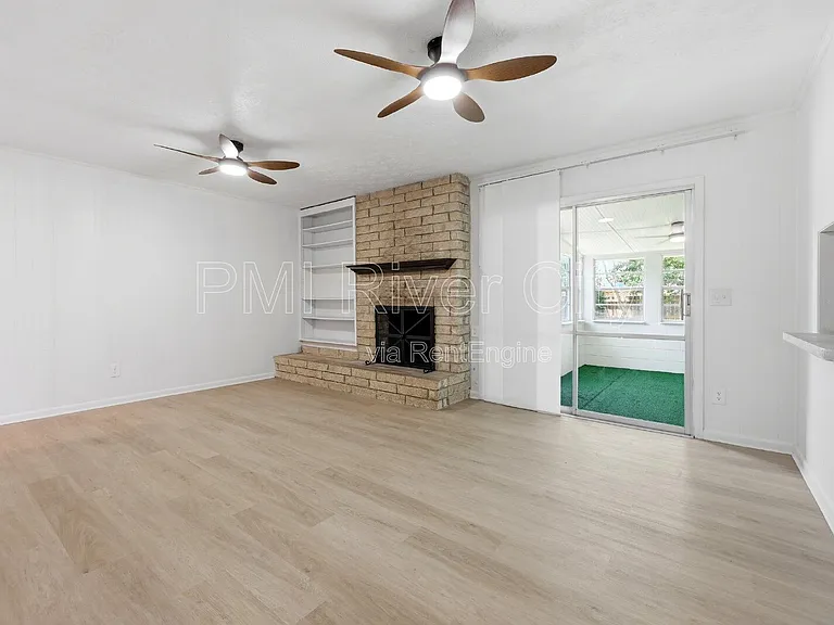 2860 Cedarcrest Dr — Photo 33