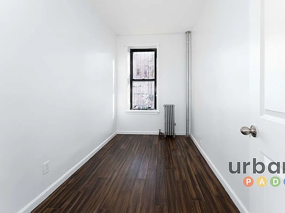4th image of 2382 Dean St APT 11