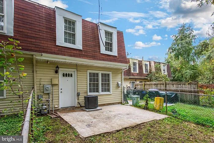 8593 Pioneer Dr — Photo 18