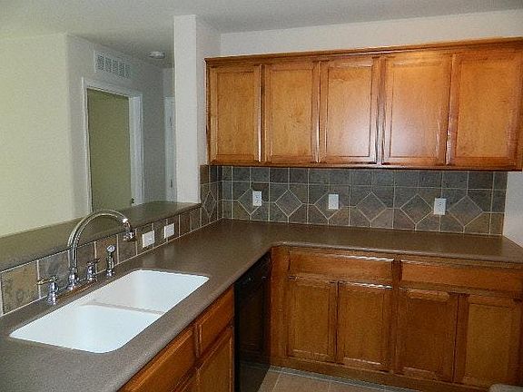 5th image of 18505 Piedra Dr