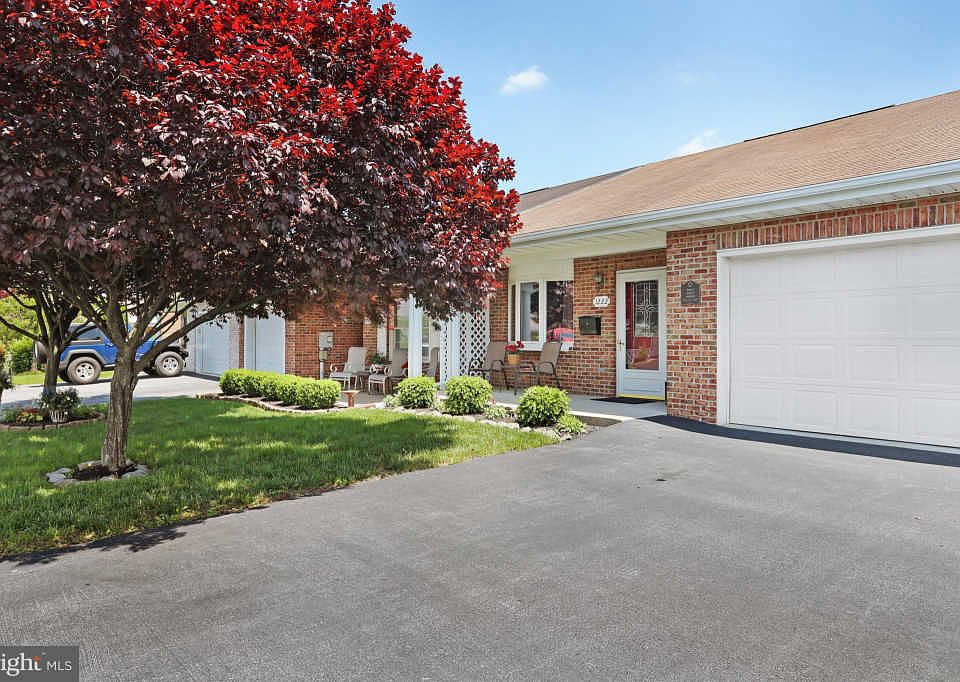 1st image of 1222 Hunters Woods Dr