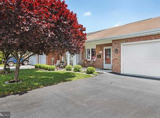 1222 Hunters Woods Dr, Hagerstown, MD 21740