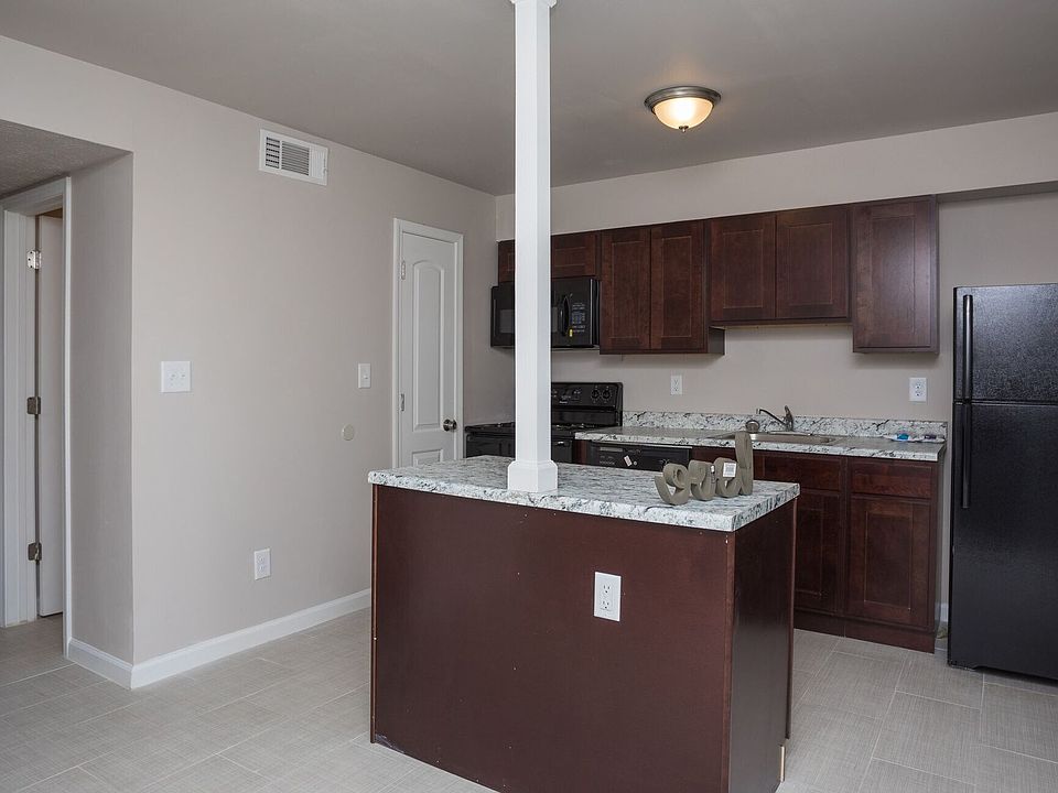 2nd image of 2200 Godby Rd #8a2785c9e