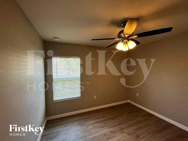 1005 NW 13th Ave — Photo 23
