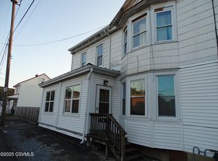 400 W 3rd St, Mount Carmel, PA 17851