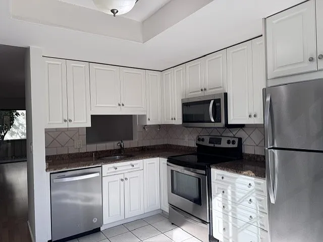 2 bed, 2.5 bath, 1196 sqft, $4,700 — Photo 3