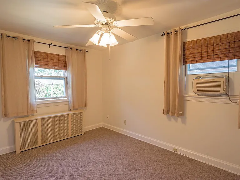 202 S Courthouse Rd — Photo 17