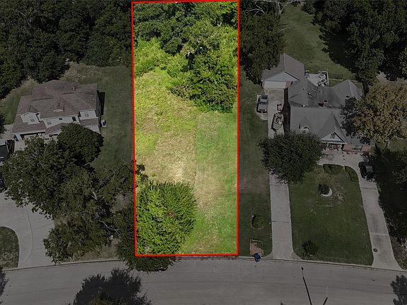 2nd image of 15062 Constellation Cir W