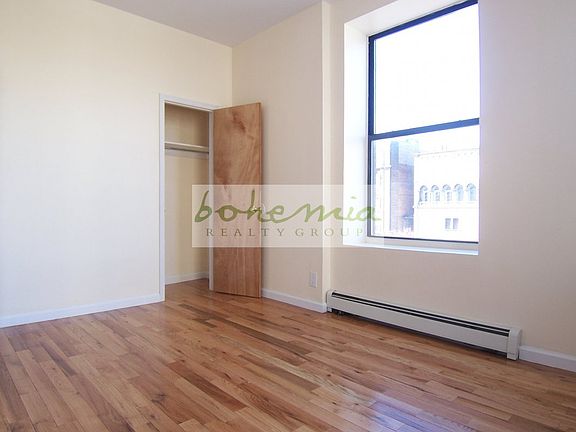 3rd image of 1917 7th Ave APT 4C