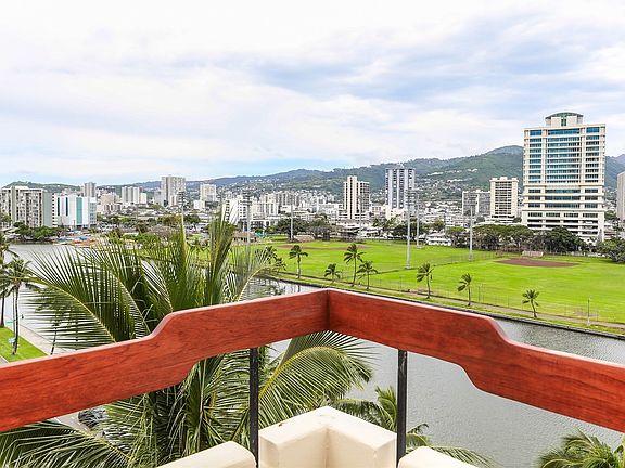 5th image of 2029 Ala Wai Blvd APT 801