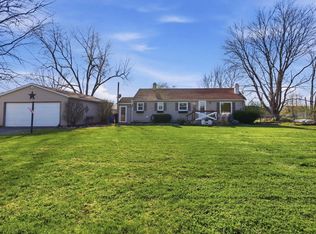 152 Holiday Dr, Somonauk, IL