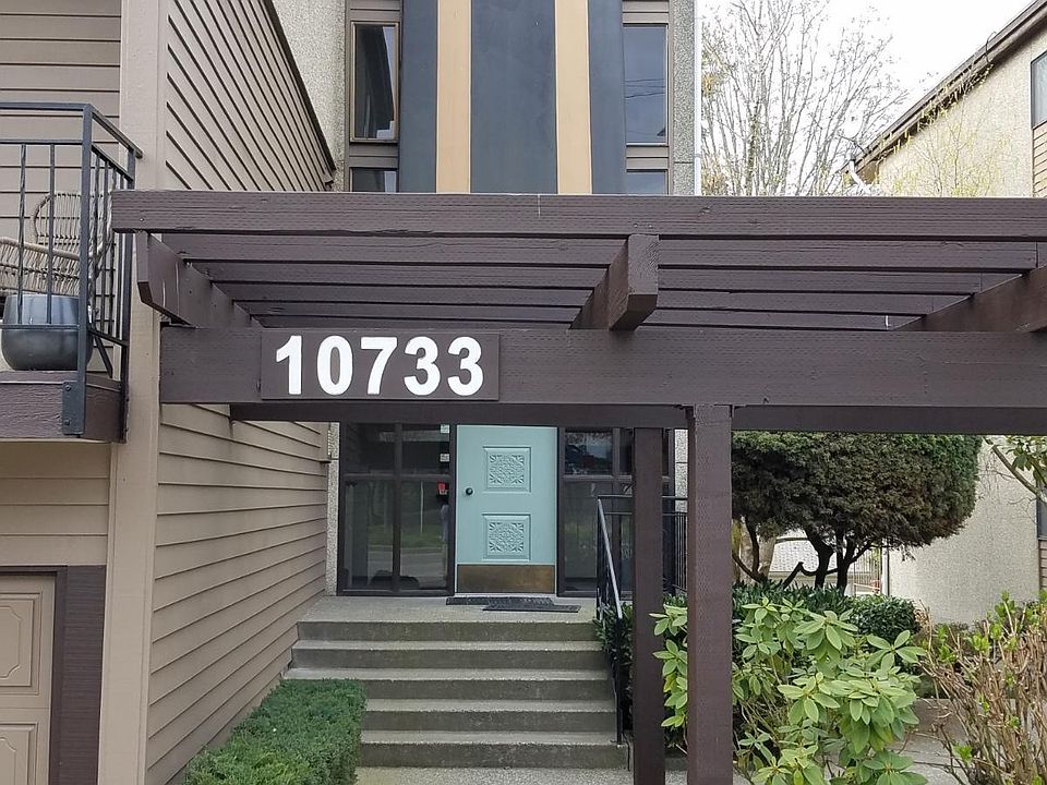 1st image of 10733 Greenwood Ave N #303