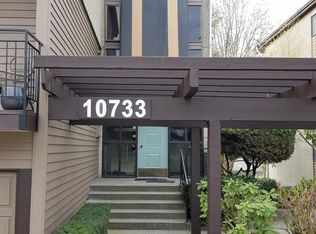 10733 Greenwood Ave N #303, Seattle, WA 98133