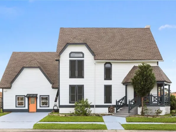 7131 W Renaissance Ct, New Orleans, LA 70128