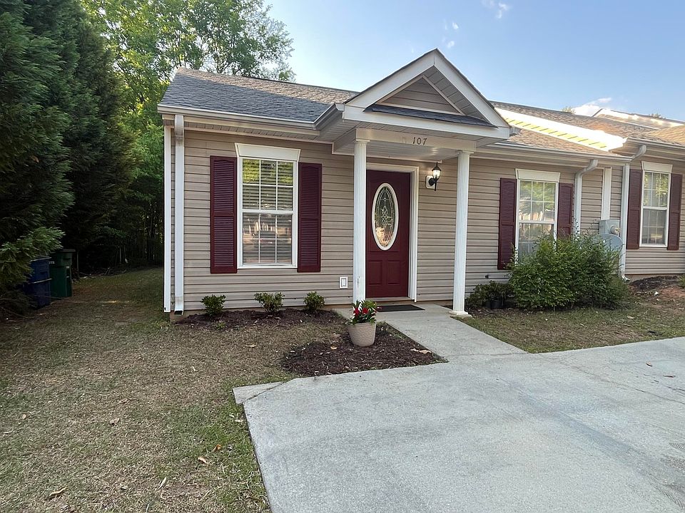 1st image of 107 Melville Ln SW