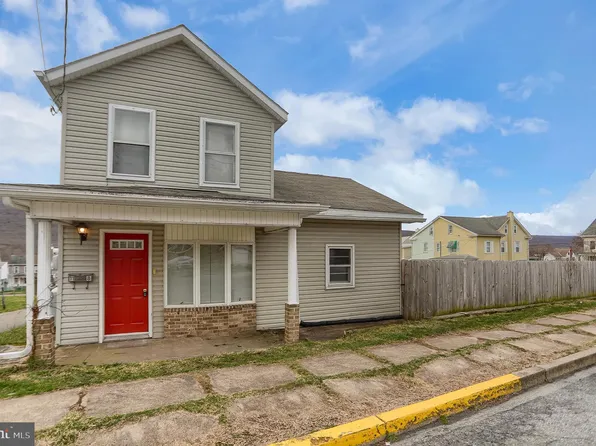 118 E Broad St, Williamstown, PA 17098
