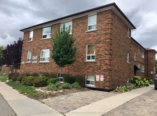 320 Lakeshore Rd W #2, Mississauga, ON L5H 1G8