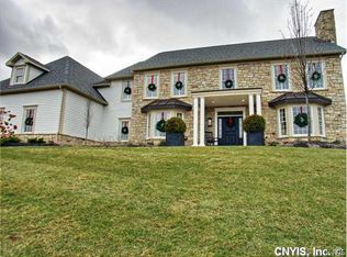 6100 Waitsfield Dr S, Jamesville, NY 13078