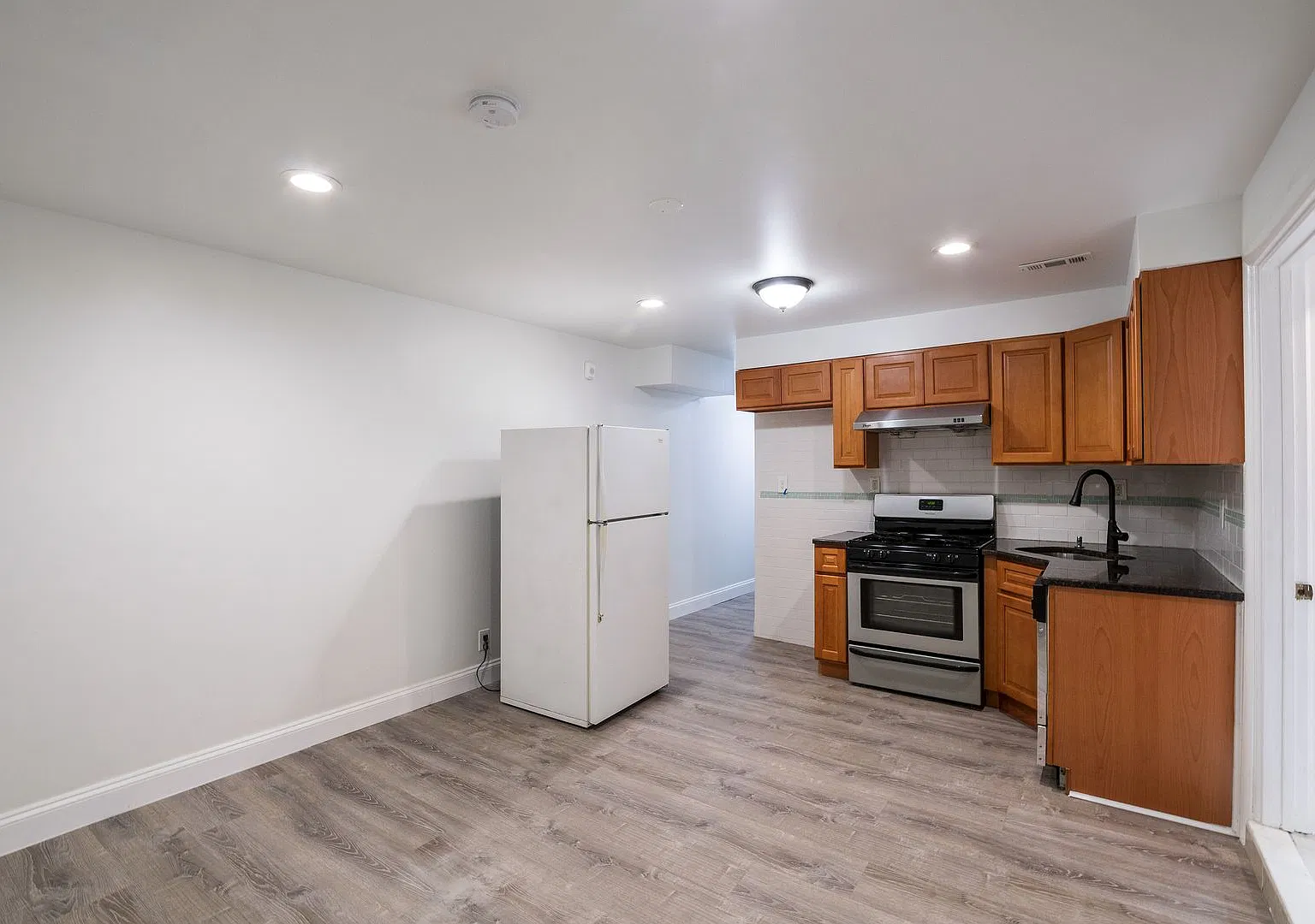 1726 Pine Street (DNM as of 4/17/26) — Photo 2