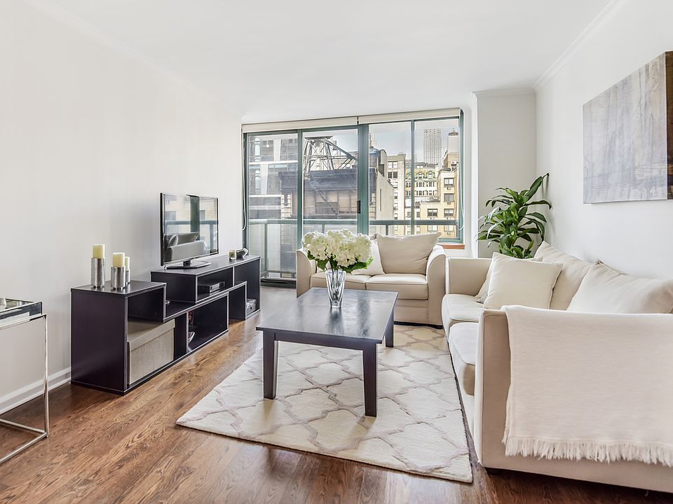 1st image of 22 W 15th St APT 9E
