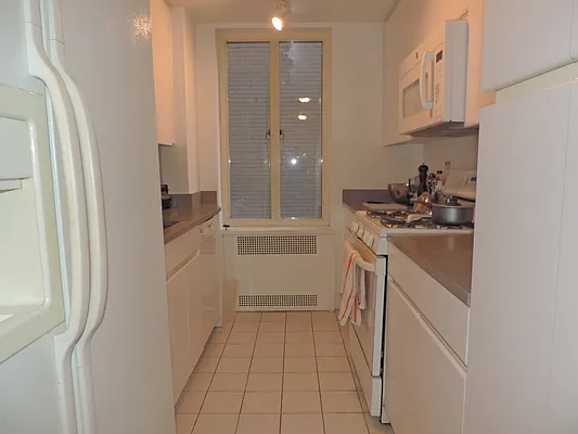 Rented by essential NEW YORK Real Estate | media 15