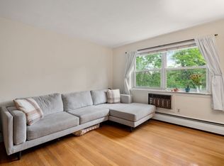 14 Commonwealth Ct APT 11, Brighton, MA 02135