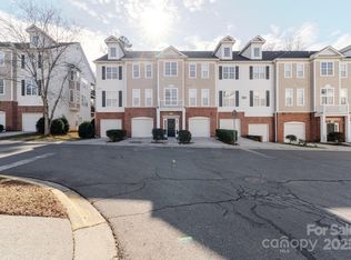 6864 Park Place Dr, Charlotte, NC