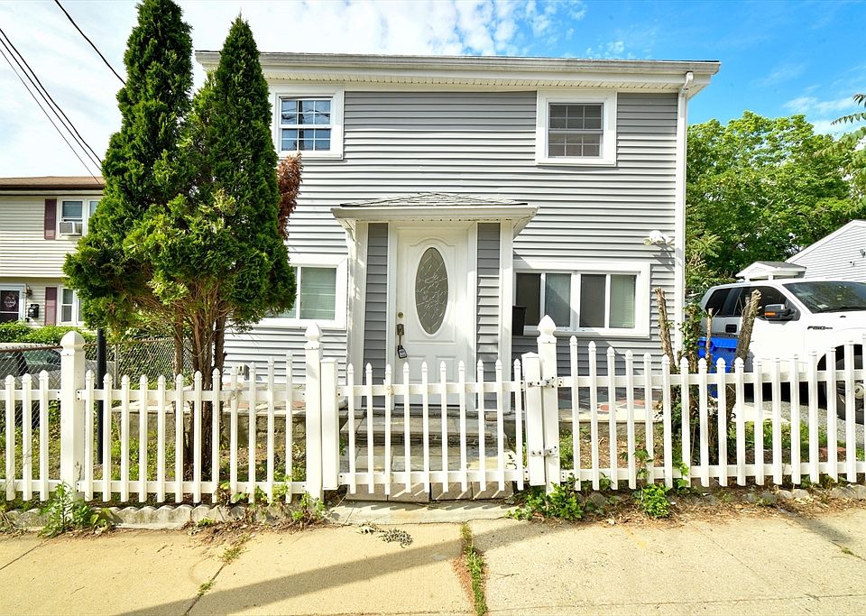 1st image of 452 Tecumseh St
