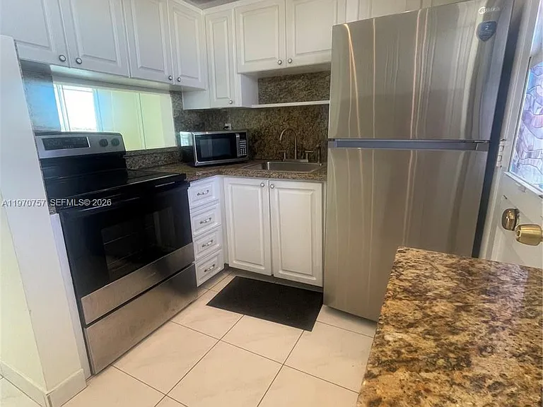 2910 Point East Dr #M511 — Photo 9