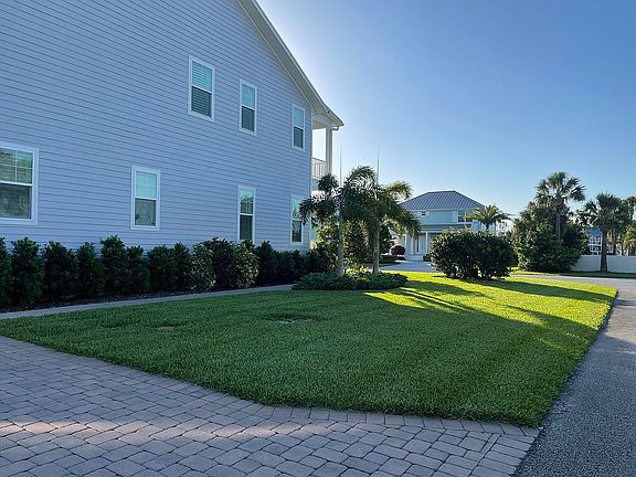 5th image of 111 E Circle Dr