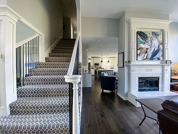 4th image of 14103 Parkhill St