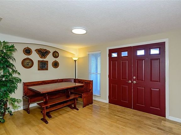 5th image of 3310 Rock Valley Dr