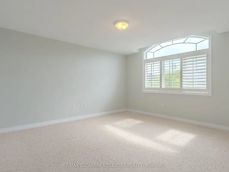 441 Stonehenge Dr #8 — Photo 16
