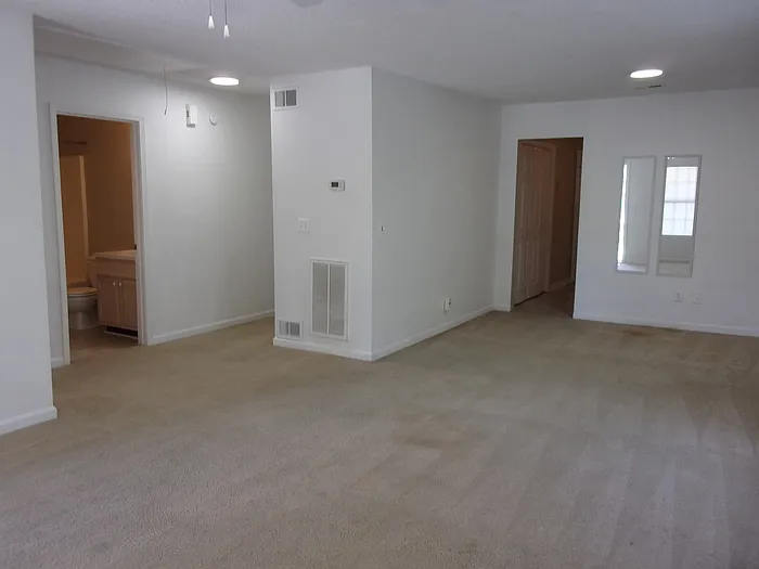 1073 Cherry Meadow Ln #1073 — Photo 5