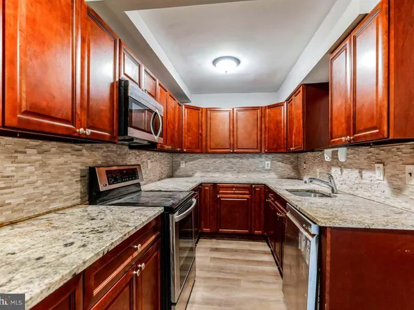 657 Lockhaven Ct, Newark, DE 19702